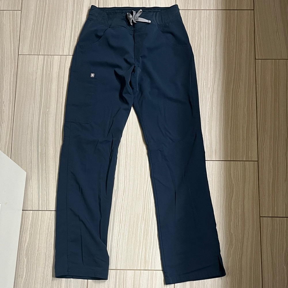 Figs Women's Kade Cargo scrub pants. Dark harbor.